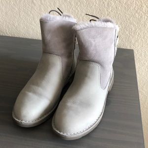 Naiyah UGG Boots